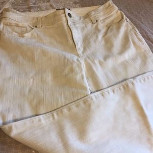 Chico's Linen White So Sliming Jeans